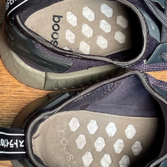 Adidas Men’s Size 13 NMD R1, Carbon Cargo - Picture 3 of 6